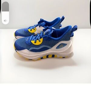 Under Armour Curry 3Z 24 Preschool Boys Basketball Shoes – Size 3Y